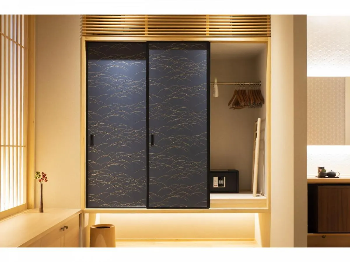 Firstcabin Kyoto Nijojo 2*,  Giappone